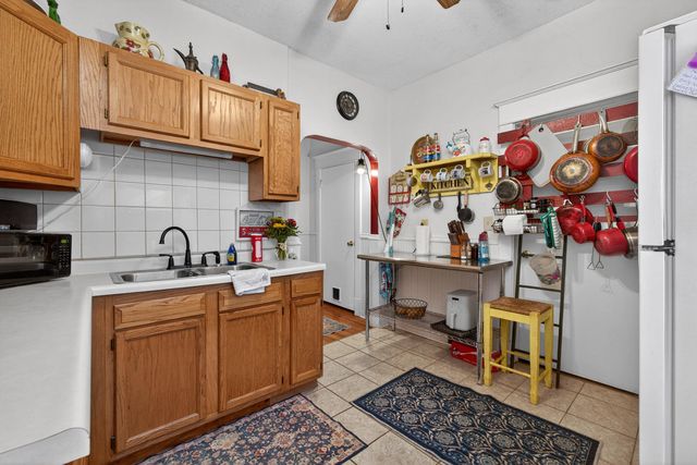 2118 W 16th Street, Davenport, IA 52804