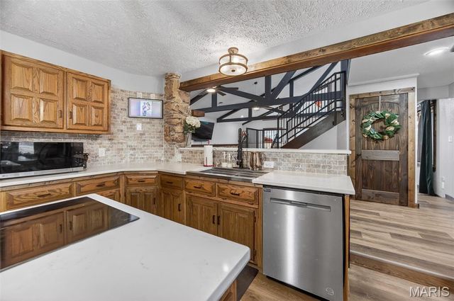 27960 Highway NN, Laquey, MO 65534