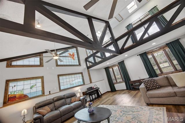 27960 Highway NN, Laquey, MO 65534