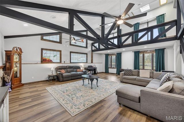 27960 Highway NN, Laquey, MO 65534