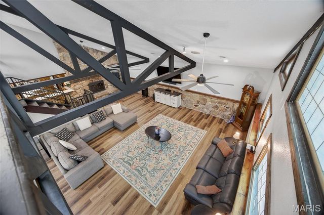 27960 Highway NN, Laquey, MO 65534