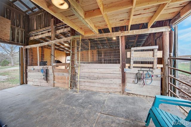 27960 Highway NN, Laquey, MO 65534