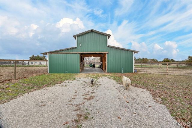 27960 Highway NN, Laquey, MO 65534