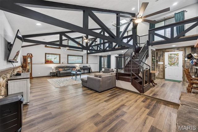 27960 Highway NN, Laquey, MO 65534