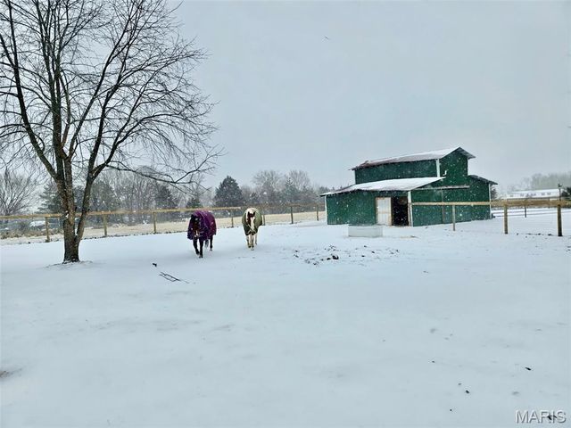 27960 Highway NN, Laquey, MO 65534