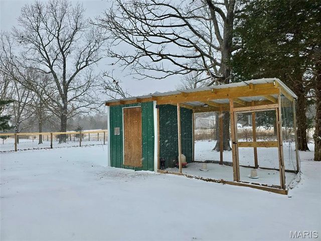 27960 Highway NN, Laquey, MO 65534