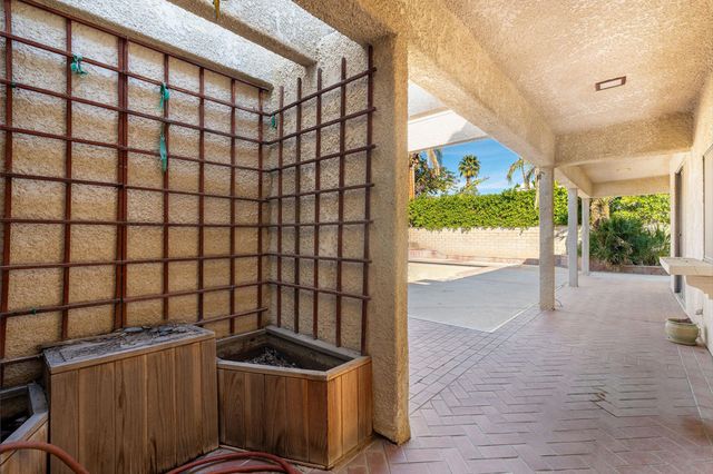 62 Sierra Madre Way, Rancho Mirage, CA 92270