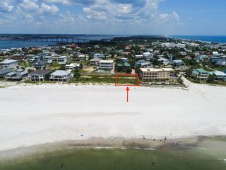 427 Porpoise Point Dr, St Augustine, FL 32084