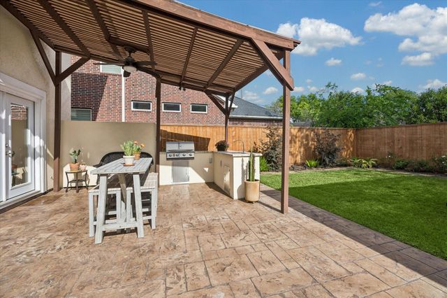 4209 Sunset Boulevard, West University Place, TX 77005