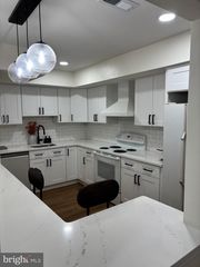 115 E KINGS HWY ##319, Maple Shade, NJ 08052