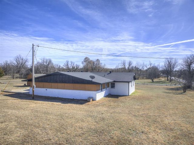 329020 S 3290 Road, Harrah, OK 73045