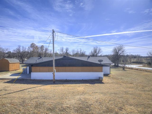 329020 S 3290 Road, Harrah, OK 73045