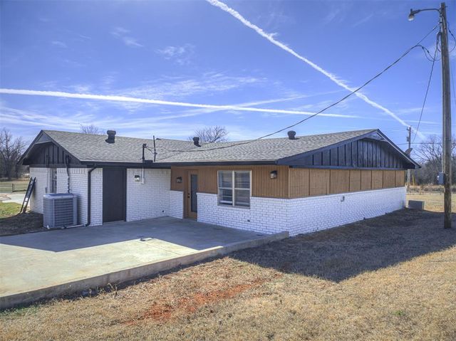 329020 S 3290 Road, Harrah, OK 73045