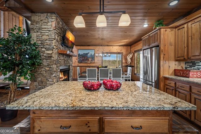406 Hope Drive, Blue Ridge, GA 30513