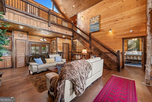 406 Hope Drive, Blue Ridge, GA 30513