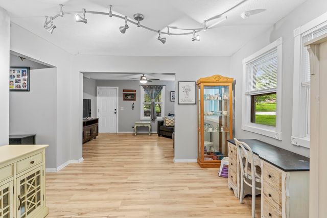 1034 N Clay Avenue, Springfield, MO 65802