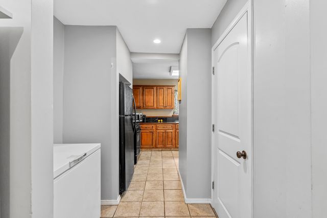 1034 N Clay Avenue, Springfield, MO 65802