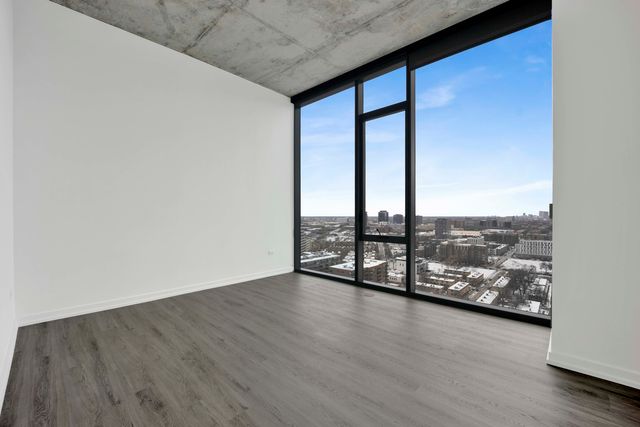 808 N Cleveland Avenue 2201, Chicago, IL 60610