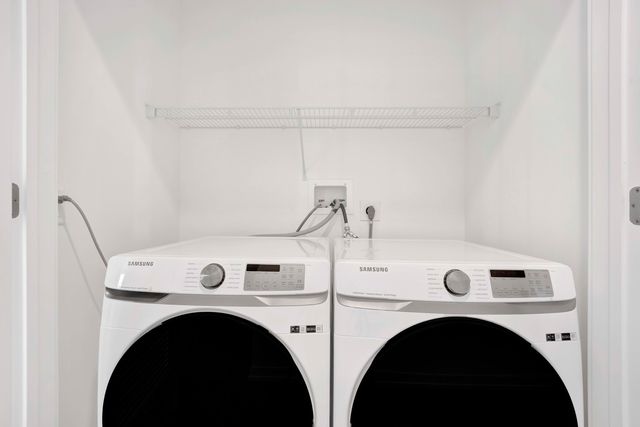 808 N Cleveland Avenue 2201, Chicago, IL 60610