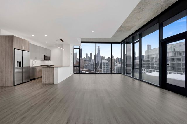 808 N Cleveland Avenue 2201, Chicago, IL 60610