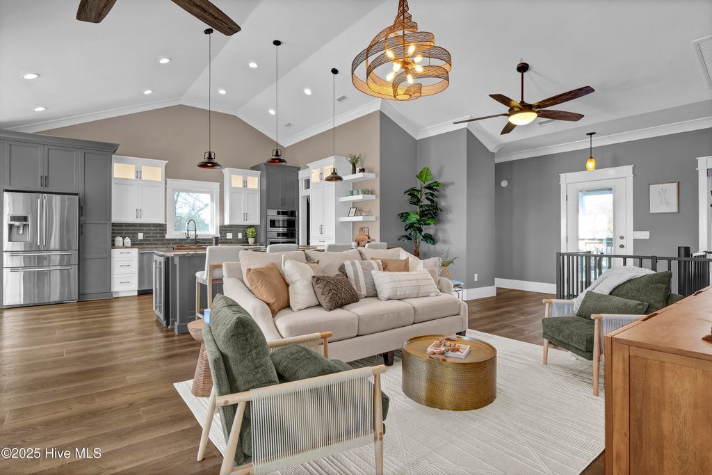 Image 11 of property listing at 1017 Mallard Bay Road, Hampstead, NC 28443