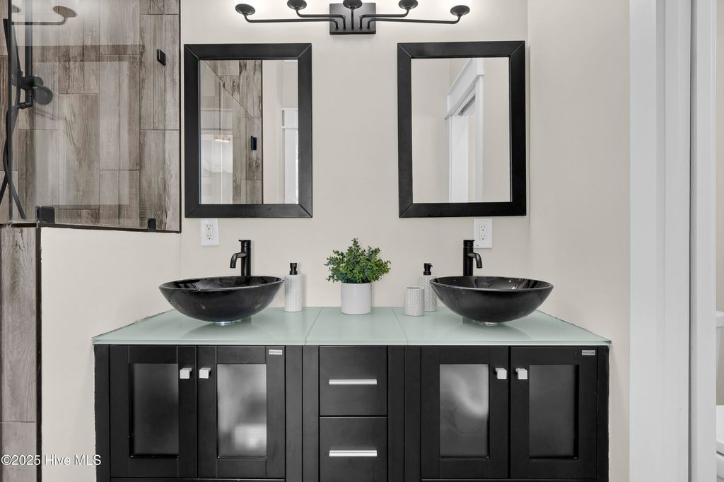 Image 27 of property listing at 1017 Mallard Bay Road, Hampstead, NC 28443