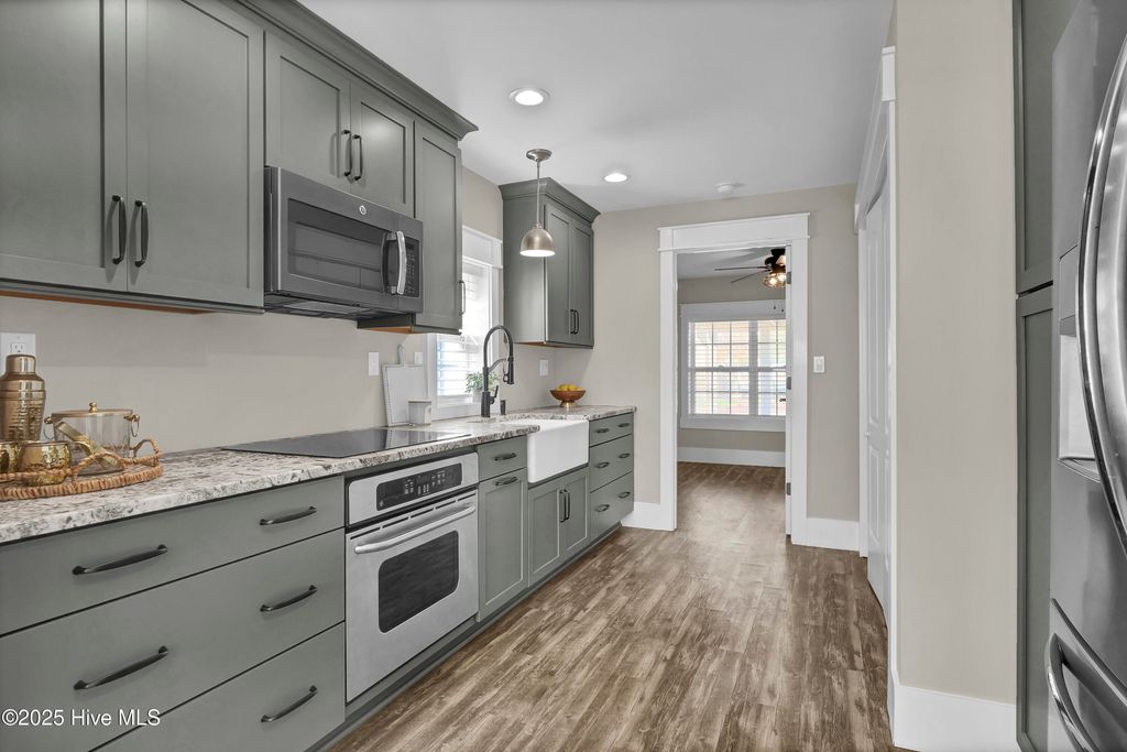 Image 39 of property listing at 1017 Mallard Bay Road, Hampstead, NC 28443