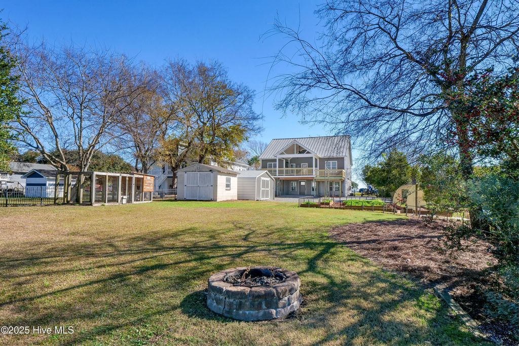 Image 61 of property listing at 1017 Mallard Bay Road, Hampstead, NC 28443