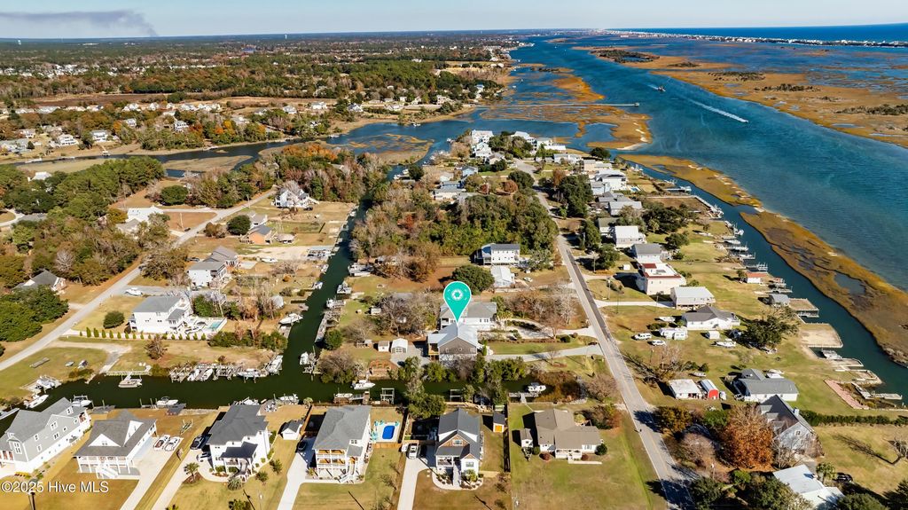 Image 76 of property listing at 1017 Mallard Bay Road, Hampstead, NC 28443