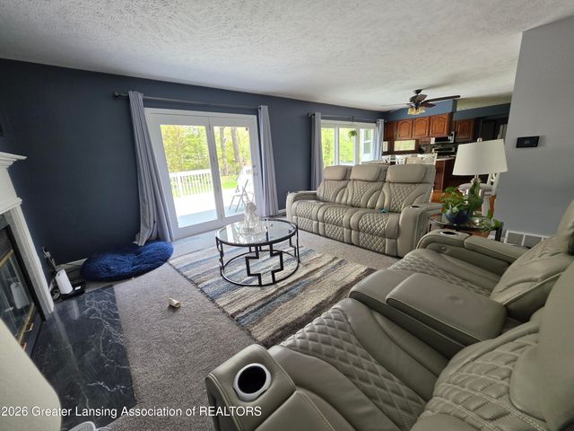 301 Windy Rush Lane, Dewitt, MI 48820