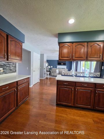 301 Windy Rush Lane, Dewitt, MI 48820