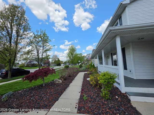 301 Windy Rush Lane, Dewitt, MI 48820
