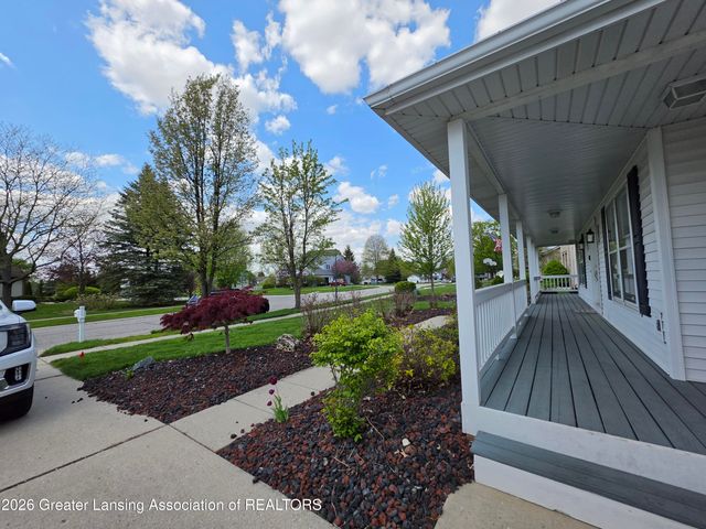 301 Windy Rush Lane, Dewitt, MI 48820