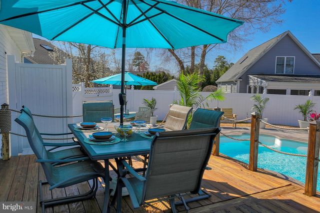 24 BLACKPOOL RD, Rehoboth Beach, DE 19971