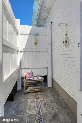 24 BLACKPOOL RD, Rehoboth Beach, DE 19971