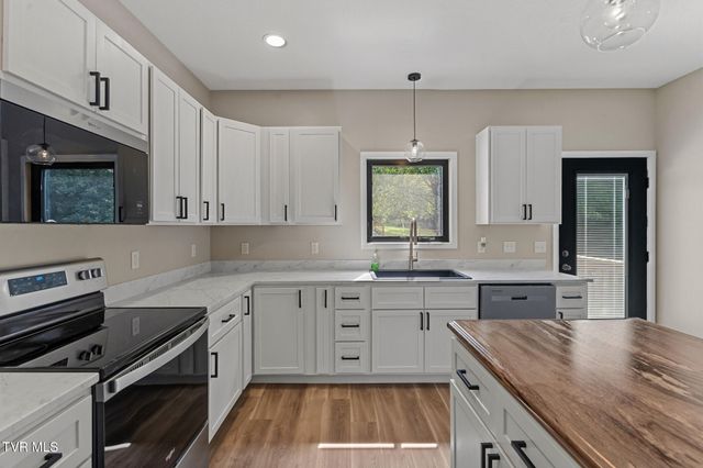 604 & 610 Spears Dykes Road, Greeneville, TN 37745