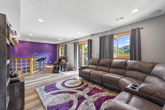 11248 193rd Avenue NW, Elk River, MN 55330