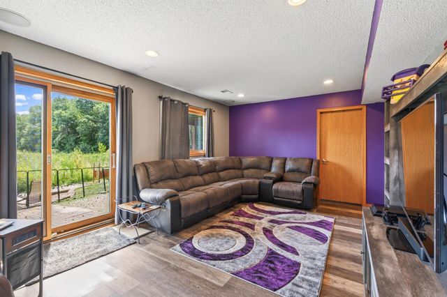11248 193rd Avenue NW, Elk River, MN 55330