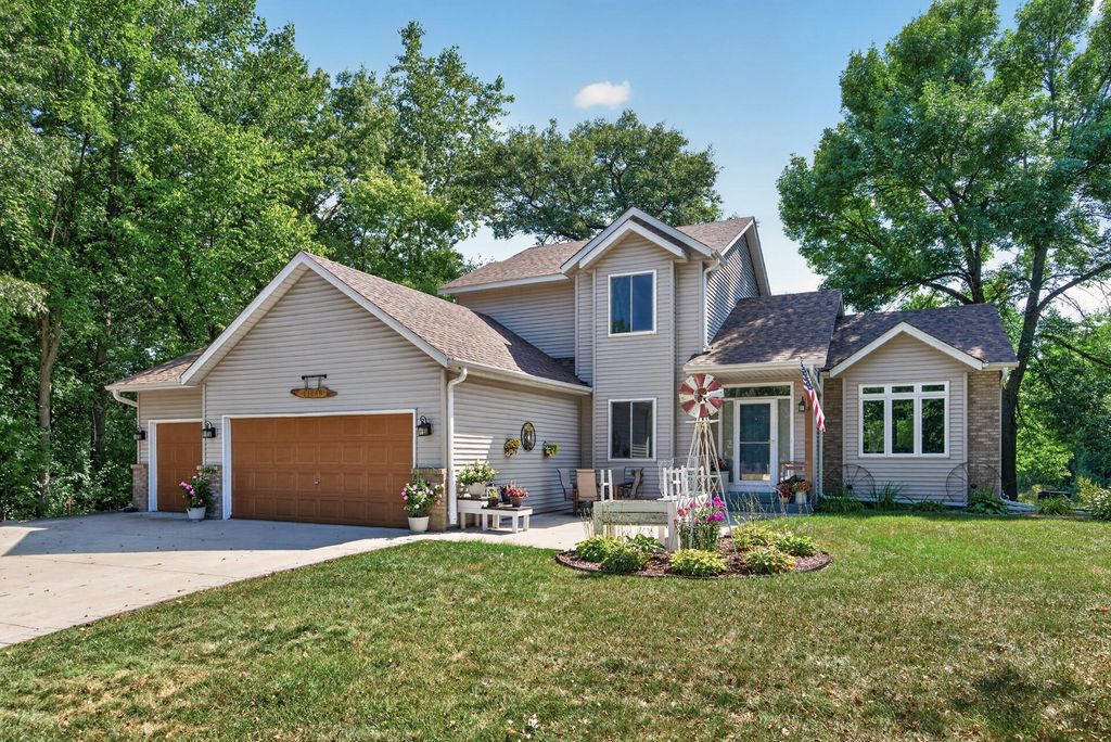 11248 193rd Avenue NW, Elk River, MN 55330