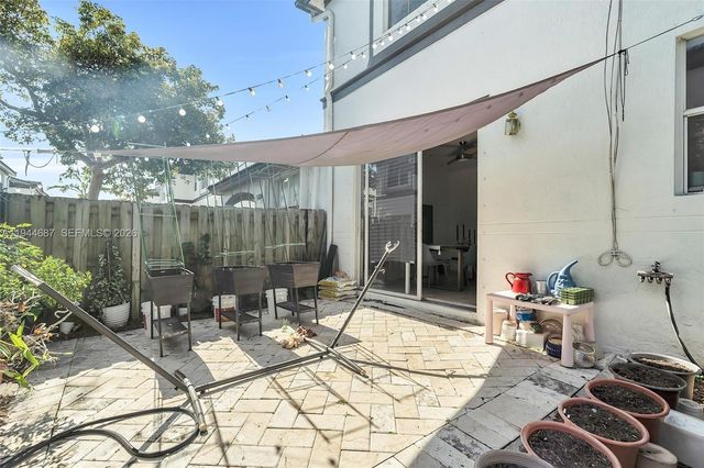 7713 NW 114th Path, Doral, FL 33178