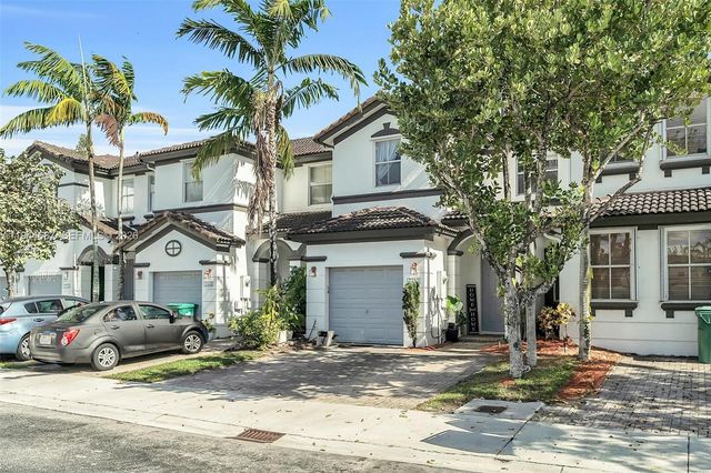 7713 NW 114th Path, Doral, FL 33178