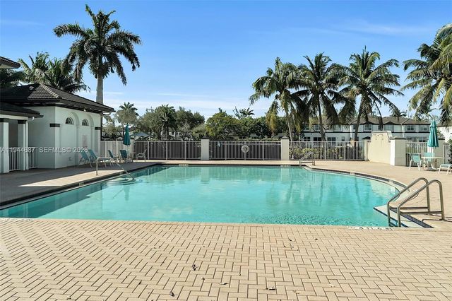 7713 NW 114th Path, Doral, FL 33178