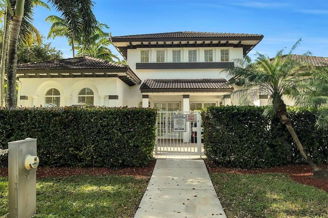 7713 NW 114th Path, Doral, FL 33178