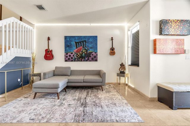 7713 NW 114th Path, Doral, FL 33178