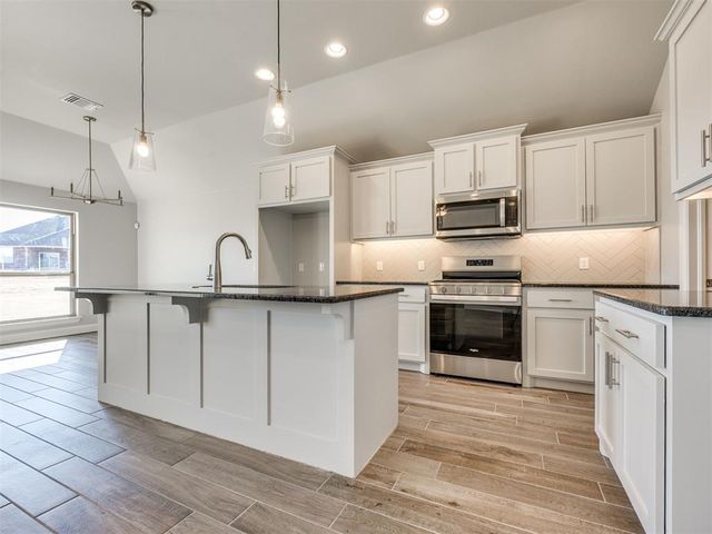 4188 Overlook Pass, Edmond, OK 73025