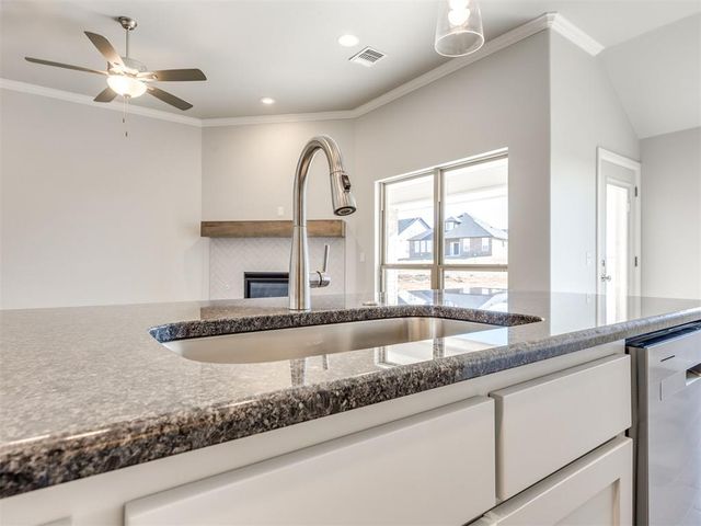 4188 Overlook Pass, Edmond, OK 73025