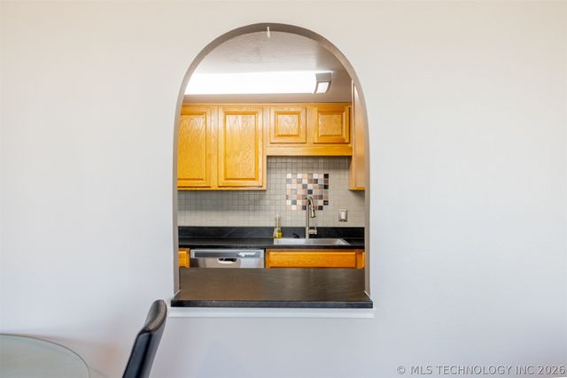 450 W 7th Street 1402, Tulsa, OK 74119