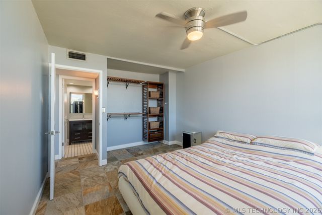 450 W 7th Street 1402, Tulsa, OK 74119