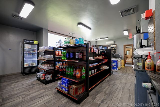 450 W 7th Street 1402, Tulsa, OK 74119