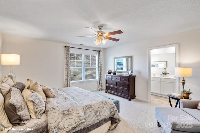 1369 37th Avenue Lane NE, Hickory, NC 28601